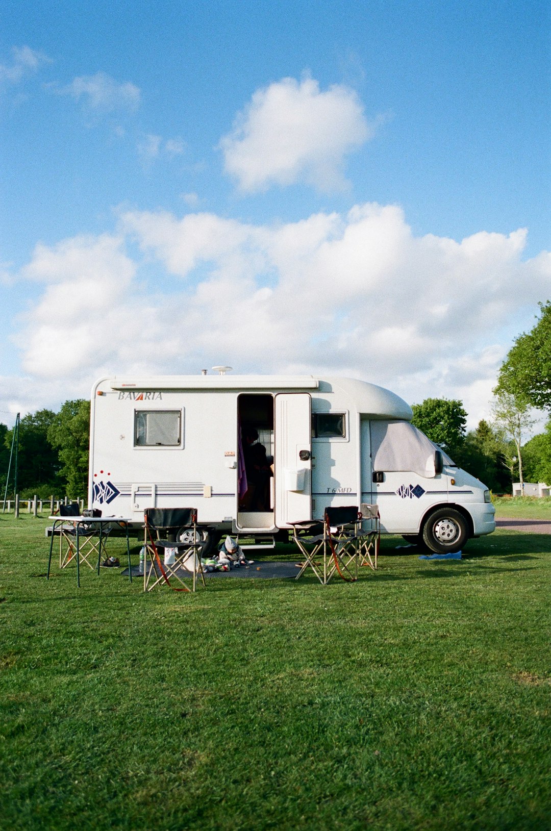 first roll of film in my life !
shot on canon FTB with a FD 28mm f2.8